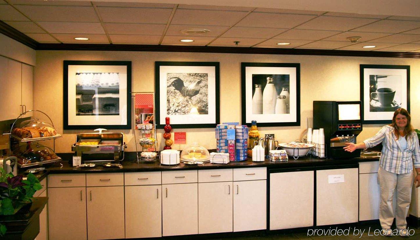 Hampton Inn & Suites Bethlehem Beltér fotó